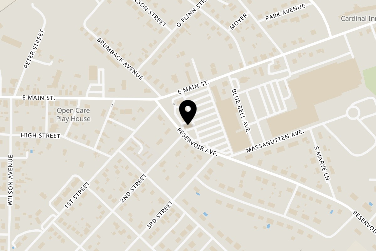 Map showing the location of Dominico's Italian Restaurant and Pizzeria on 19 E Luray Shopping Ctr in Luray
